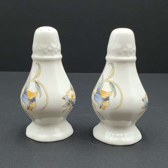 Aynsley Just Orchids Salt & Pepper Shakers English Bone China Floral Shakers - Picture 5 of 9